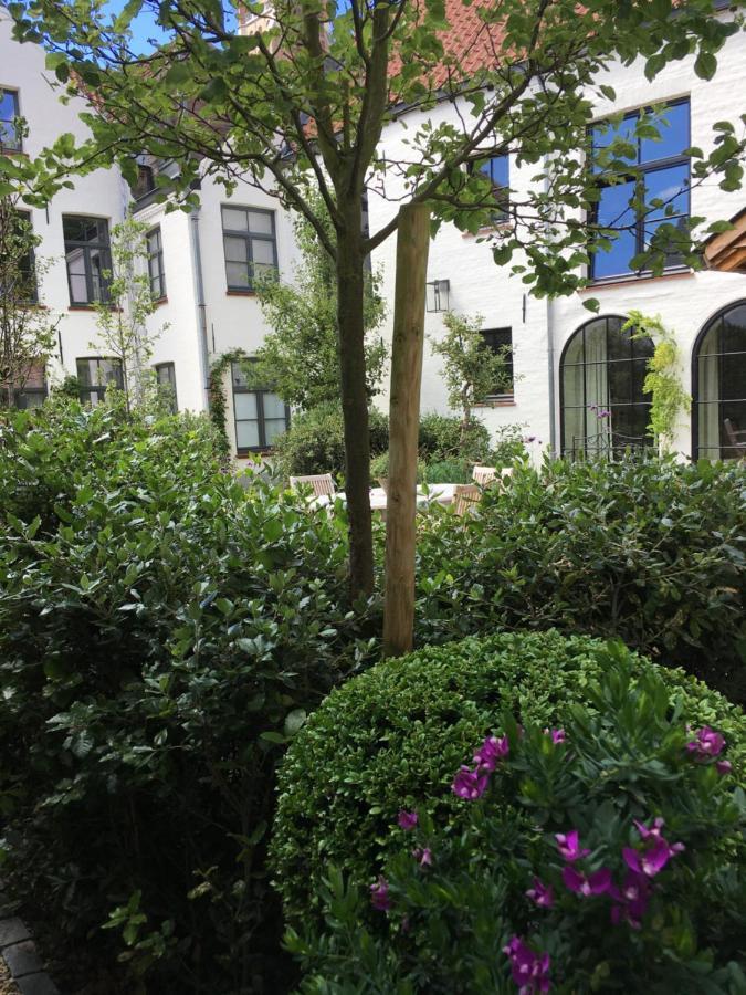 The Herring'S Residence - Stylish Private Cottage With Breakfast In Historic Center - Adults-Only Brugia Zewnętrze zdjęcie